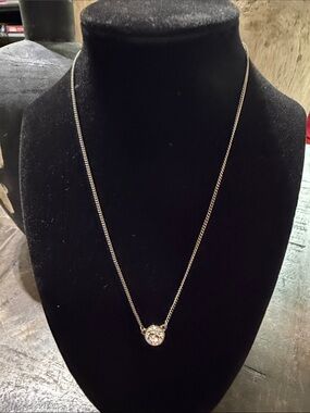 EUC Givenchy Crystal Solitaire Pendant Necklace Silver Tone Signed Minimalist